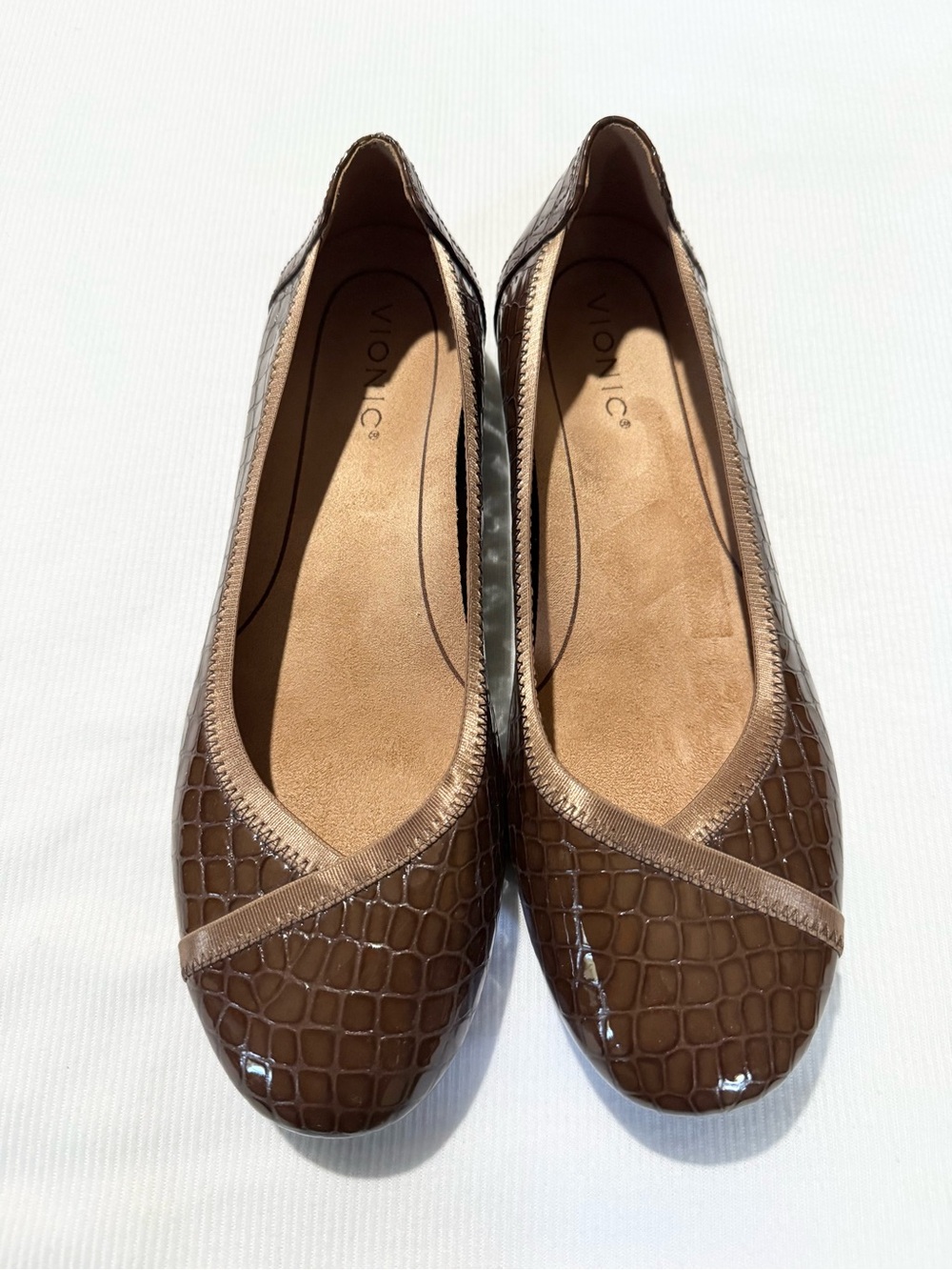 Brown Animal Print Vionic Leather Shoes Size 9.5